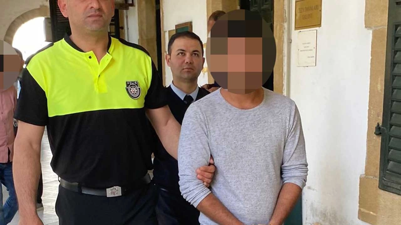 13 yaşındaki yeğene cinsel taciz... 13 yaşındaki yeğene cinsel taciz...