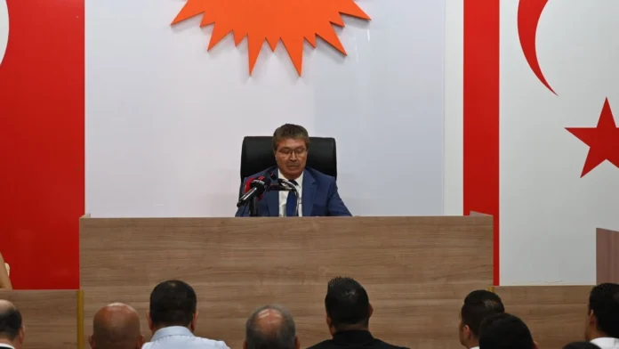 Ünal Üstel