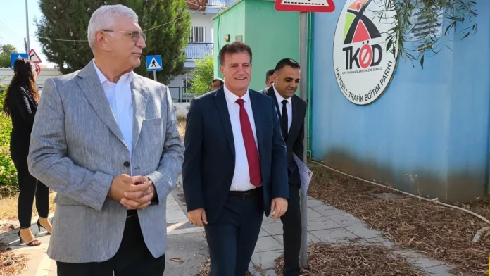 bub-egitim-parki-2 Bakanı Arıklı, Eğitim Parkı’nda incelemelerde bulundu Bakanı Arıklı, Eğitim Parkı’nda incelemelerde bulundu