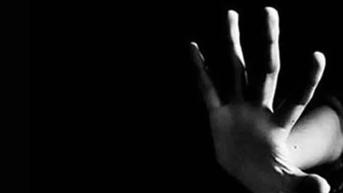 Güney Kıbrıs'ta iğrenç olay! cinsel-istismar-cocuklarimiza-ne-kadar-uzak1