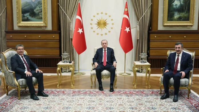 Başbakan Ünal Üstel, Türkiye Cumhurbaşkanı Erdoğan ile görüştü Başbakan Ünal Üstel, Türkiye Cumhurbaşkanı Erdoğan ile görüştü