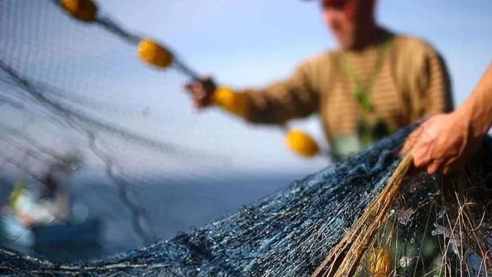 Zembil ağ ile avlanan 2 kişi yakalandı