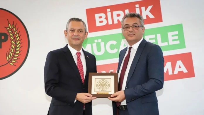 Erhürman ile Özel görüştü: Görüş alışverişine devam edeceğiz