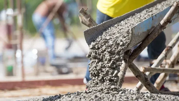 Güney'de hazır beton işçilerinin grevi sektöre 80-100 milyon euro zarar verdi