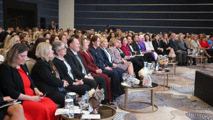 GİKAD’dan “İş’te Kadınlar Zirvede” etkinliği