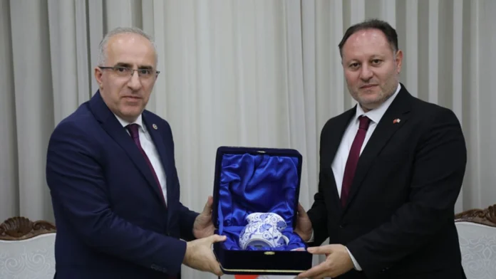 Meclis Başkanı Öztürkler Saadet Partisi Meclis Başkanı Öztürkler Saadet Partisi