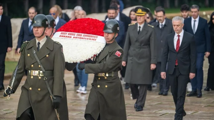 KKTC’nin Ankara Büyükelçisi Korukoğlu, Anıtkabir’i ziyaret etti