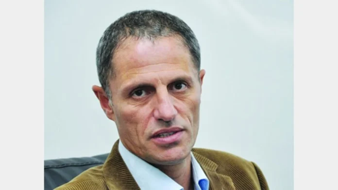 K.E.S.'ten Ercan grevini askıya alan hükümete eleştiri: Ateşle oynuyorsunuz