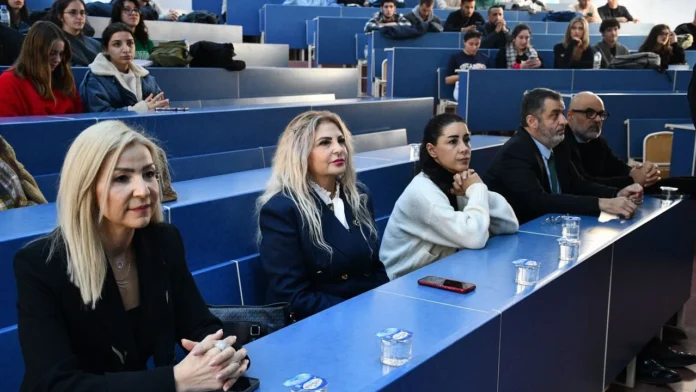 DAÜ'de "Kişisel Verileri Korunması" konulu panel düzenlendi...