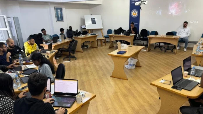 DAÜ IEEE Öğrenci Kolu, IEEEXtreme Programlama Yarışması’na katıldı