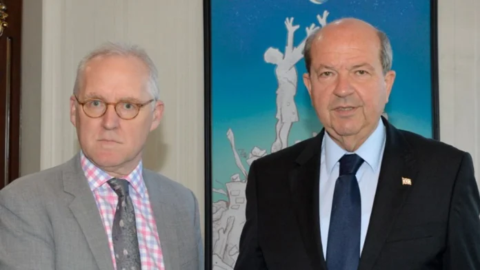 tatarmicheal Cumhurbaşkanı Ersin Tatar, Birleşik Krallık’ın GKRY’ye akredite yeni Yüksek Komiseri Michael Tatham’ı kabul etti. Cumhurbaşkanı Ersin Tatar, Tatham’a yeni görevinde başarılar diledi. tatarmicheal Cumhurbaşkanı Ersin Tatar, Birleşik Krallık’ın GKRY’ye akredite yeni Yüksek Komiseri Michael Tatham’ı kabul etti. Cumhurbaşkanı Ersin Tatar, Tatham’a yeni görevinde başarılar diledi.