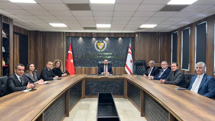 Tarım ve Doğal Kaynaklar Bakanı Hüseyin Çavuş, Türkiye Tohumcular Alt Birliği Yönetim Kurulu Başkanı Hacı Ömer Güler ve beraberindeki heyeti kabul etti.