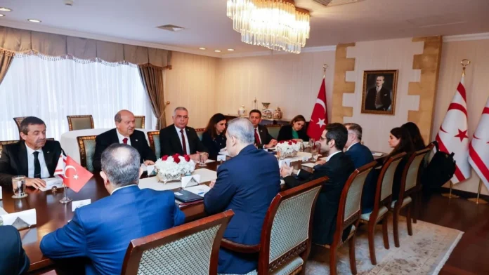 Cumhurbaşkanı Tatar ile TC Dışişleri Bakanı Fidan heyetler arası görüşmeye geçti