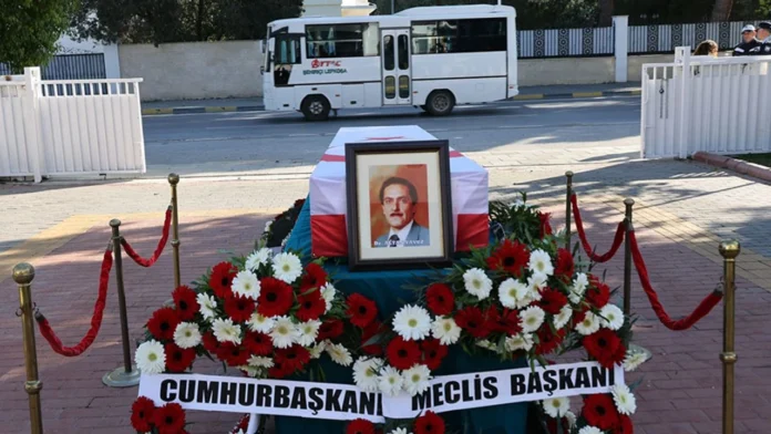 Eski milletvekili Dr. Altan Yavuz için Meclis’te tören düzenlendi Eski milletvekili Dr. Altan Yavuz için Meclis’te tören düzenlendi