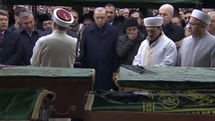Erdoğan, yangın faciasının yaşandığı Bolu'da Erdoğan, yangın faciasının yaşandığı Bolu'da