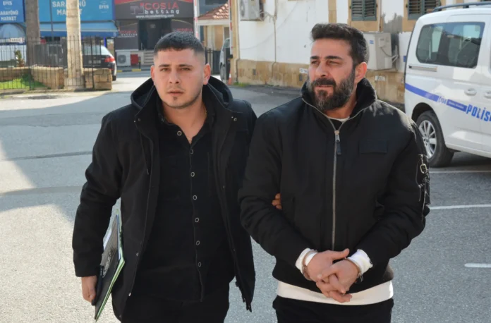 Sahte belge düzenleme ve sahte belgeyi tedavüle sürme suçundan aranan kişi tutuklandı!