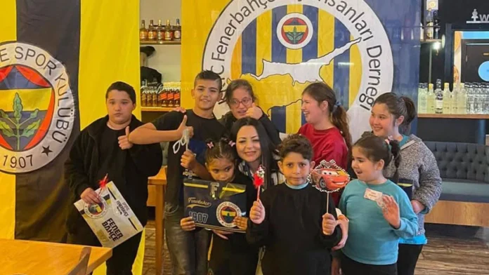 KKTC Fenerbahçeli İş İnsanları Derneği’nden 210 Özel Eğitimli Çocuğa yeni yıl kutlaması KKTC Fenerbahçeli İş İnsanları Derneği’nden 210 Özel Eğitimli Çocuğa yeni yıl kutlaması