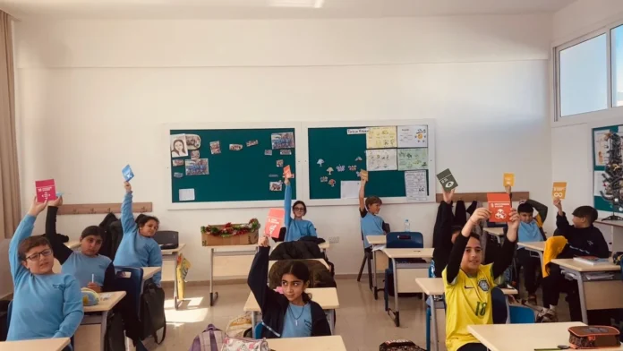 resim-2 DAÜ Mimarlık bölümünden Yeniboğaziçi İlkokulu’na ziyaret... DAÜ Mimarlık bölümünden Yeniboğaziçi İlkokulu’na ziyaret...