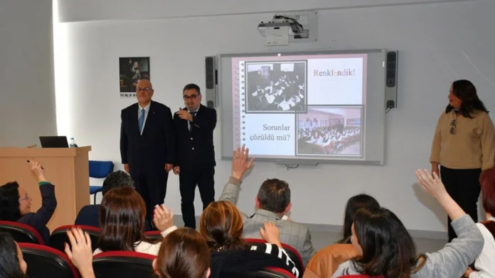 dauhocahber DAÜ Eğitim Fakültesi'nde Öğretmenlere Yönelik Konferans Dizisi Gerçekleştirildi DAÜ Eğitim Fakültesi'nde Öğretmenlere Yönelik Konferans Dizisi Gerçekleştirildi