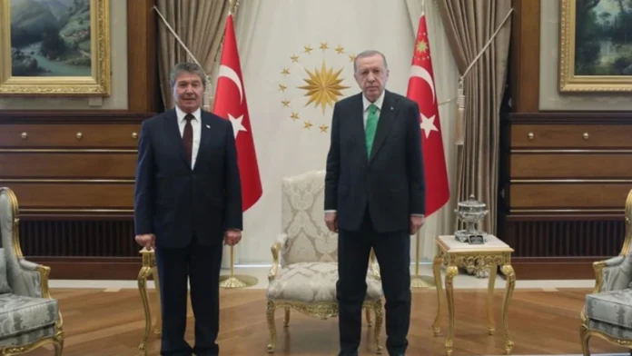 Üstel’den Erdoğan’a: Rabbim, size sağlık, huzur ve hayırlarla dolu uzun bir ömür nasip etsin Üstel’den Erdoğan’a: Rabbim, size sağlık, huzur ve hayırlarla dolu uzun bir ömür nasip etsin