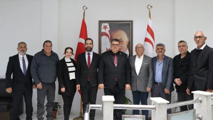 Maliye Bakanı Berova, Alevi Kültür Merkezi Derneği’ni kabul etti