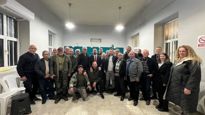 Çavuş, Aydınköy’de üreticilerle bir araya geldi Çavuş, Aydınköy’de üreticilerle bir araya geldi