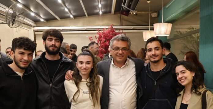 Erhürman, Ankara’da Kıbrıslı Türk gençlerle görüştü Erhürman, Ankara’da Kıbrıslı Türk gençlerle görüştü