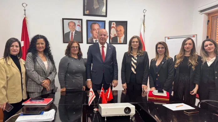 Dinçyürek, Kıbrıs Türk Eczacılar Birliği yeni başkan ve yönetimiyle görüştü