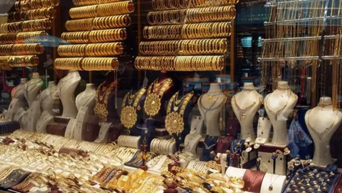 kuyumcu-dukkan Araç içerisinden çaldığı bilekliği kuyumcuya sattı! Araç içerisinden çaldığı bilekliği kuyumcuya sattı!