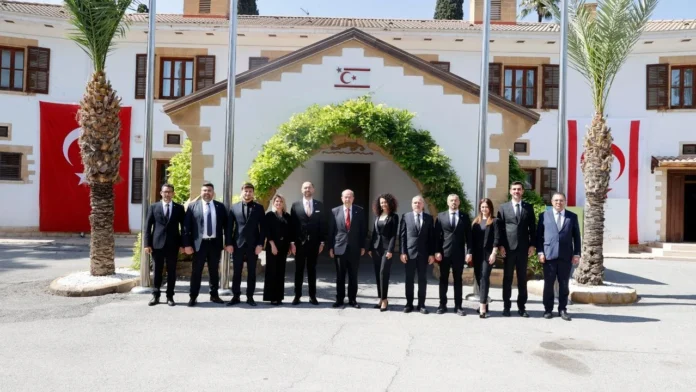 Cumhurbaşkanı Tatar, Yörük Sanayici ve İş İnsanları Derneği heyetini kabul etti