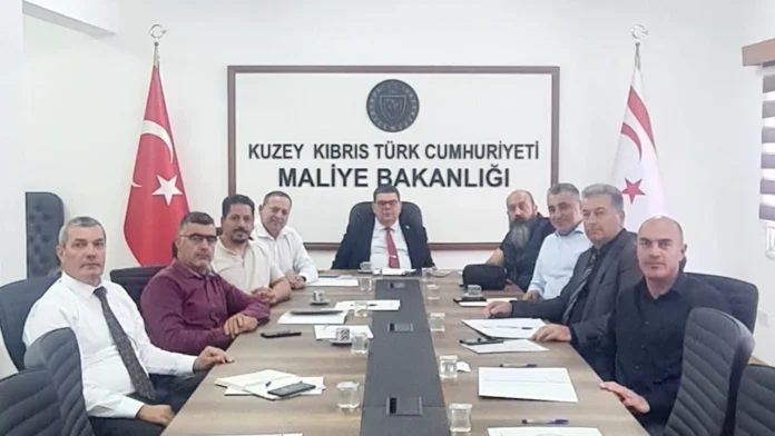 Bakan Berova, Profesyonel Fotoğrafçılar Birliği’ni kabul etti