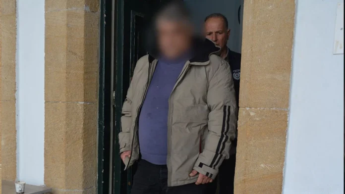 “Cezayir’e gidebilirsin” diyerek dolandırdı!