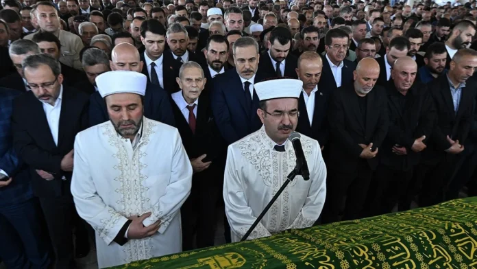 osman-cavusoglu-cenaze-aa-2352652