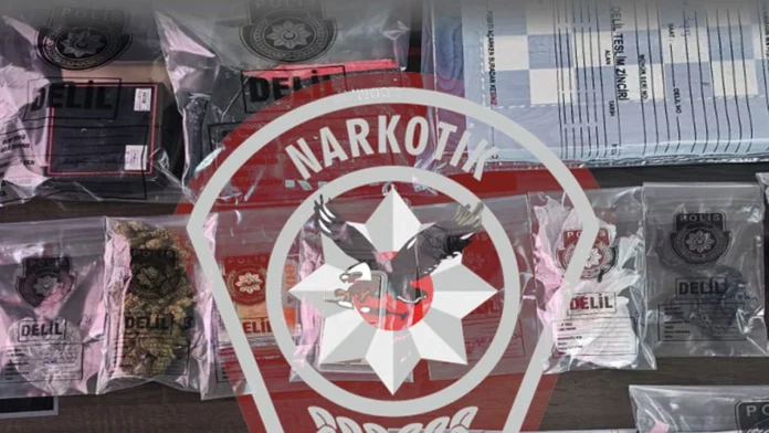 narkotik04 Kokainle yakalandı...