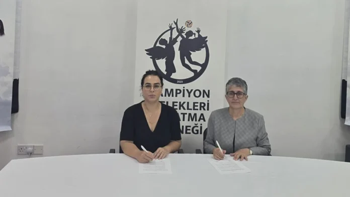 egitimvakfimelekler Kıbrıs Türk Eğitim Vakfı ile Şampiyon Melekleri Yaşatma Derneği protokol imzaladı