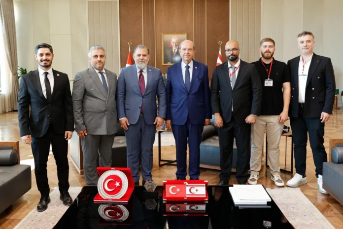 ingilteredeki-turk-dunyasindan-kktc-cumhurbaskani-ersin-tatara-destek-ziyareti-173415-20250822