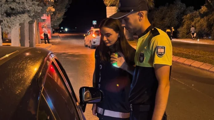 Ekiplerden sıkı denetim... Bin 524 Araç kontrol edildi, çok sayıda sürücüye yasal işlem