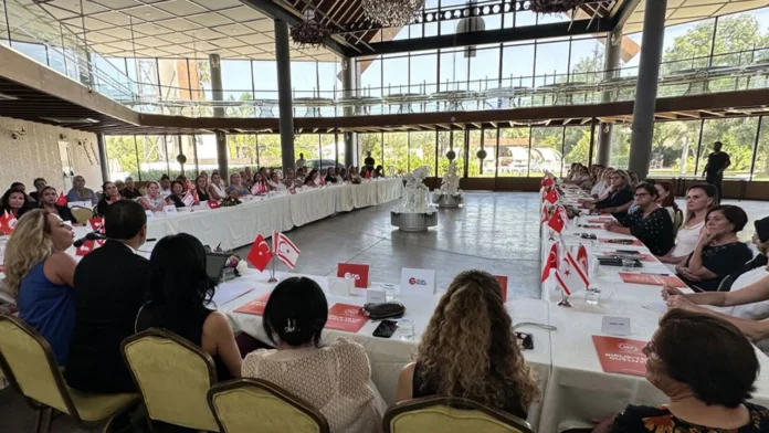 kadinlar-savasan Ahmet Savaşan: Kadınlarımız kararlı, birlikte kazanacağız