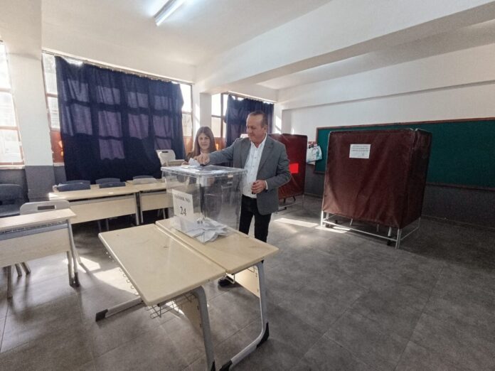 DP Genel Başkanı Ataoğlu oyunu kullandı