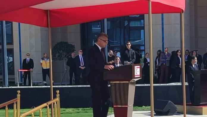 Erhürman göreve başladı… “Cumhurbaşkanlığı halkın evidir, evinize hoş geldiniz…”