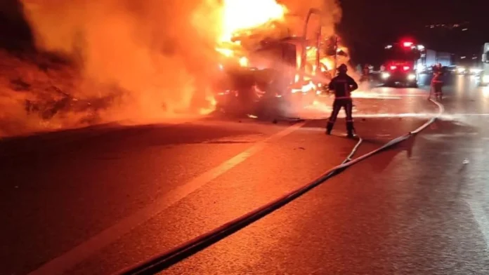 Tırda çıkan yangın zarara yol açtı