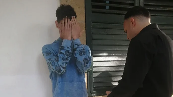 Park halindeki araçta uyuşturucu ile yakalandı!