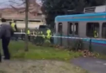 İstanbul’da tramvay raydan çıktı: Yolcular tahliye edildi