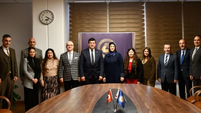 Kılıç, Manisa Celal Bayar Üniversitesi Rektörü Kibar’la bir araya geldi