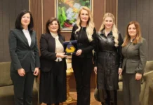 Nilden Bektaş Erhürman, DAÜ Kadın Araştırmaları ve Eğitimi Merkezi’ni kabul etti