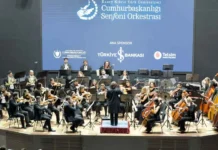 Erhürman Çifti Sevgililer Günü Konserini İzledi