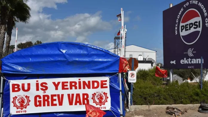 ekramgrev KTAMS VE KAMUSEN özelde sendikalaşmaya destek için grev yaptı