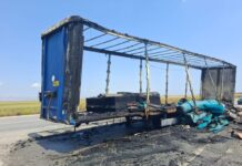 Seyir halindeki tır dorsesinde yangın… İşte detaylar…