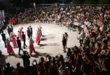 Kızılbaş Parkı’da 16. Lefkoşa Halk Dansları Festivali başladı