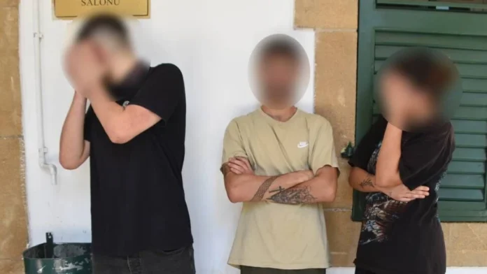 Uyuşturucu soruşturmasında 2 zanlı cezaevine gönderildi